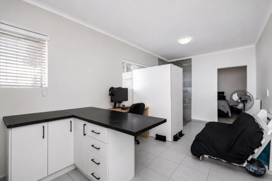 4 Bedroom Property for Sale in Briza Western Cape